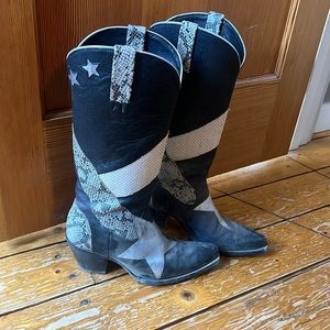 Idyllwind Black Snakeskin boots